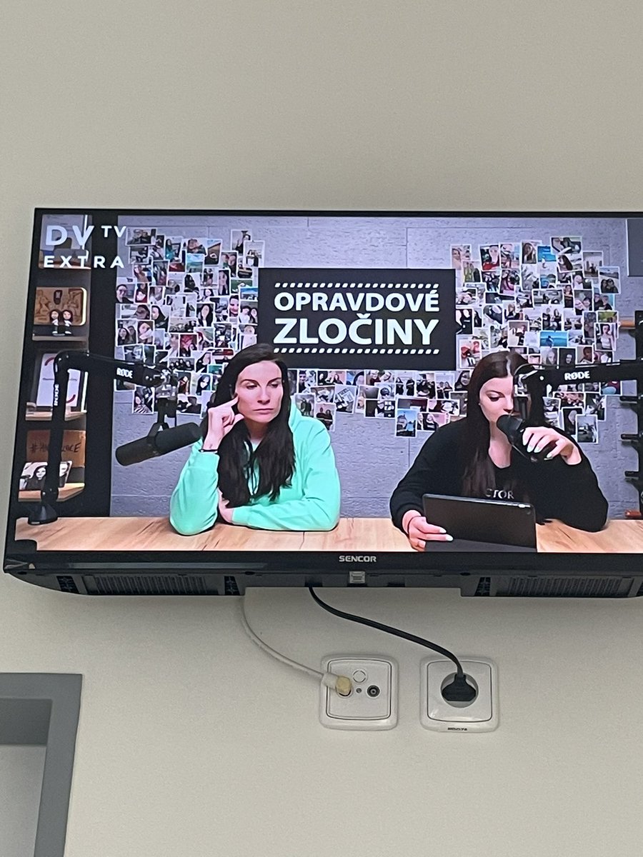 ebenhreben's tweet photo. Ono má DVTV actual stanici a dávaj na tom fakin Opravdové zločiny? Jsem se neměl z tý narkózy probrat tpč https://t.co/OVtUHjb6AH