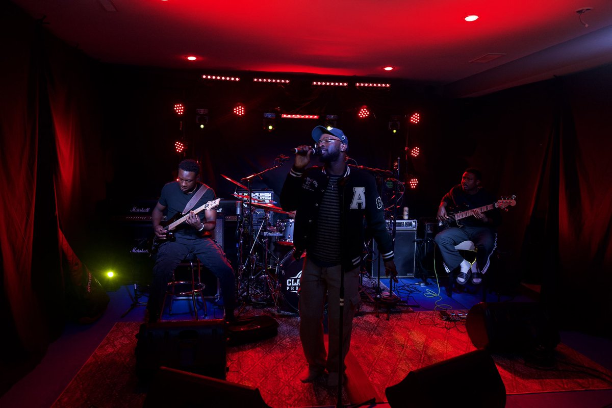 adeoluwamusic's tweet image. we’re all set to rock and roll tomorrow!

if you haven’t gotten your ticket yet, make sure you get it now ~ bridgingmusic.com/event/calgary-…

come hydrated!

Stay Crowned,
ADEOLUWA

#miniFESTCalgary #miniFESTTour #ADEOLUWALive #LiveShowsInCanada #StayCrowned