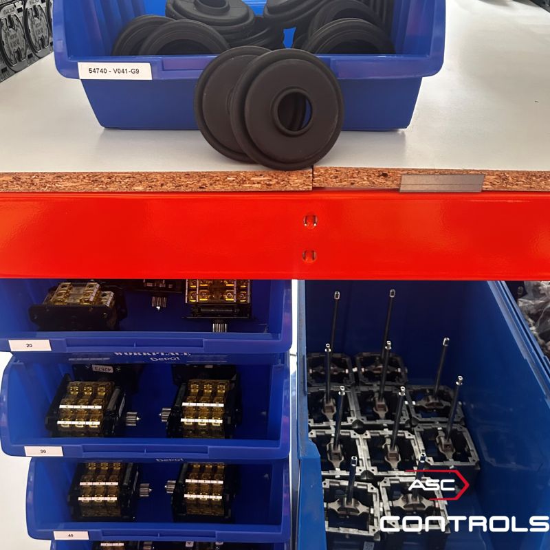 as_controls's tweet image. Years of technical expertise, we've successfully brought the production of some VNS0 joysticks inhouse allowing us to meet urgent customer needs more quickly and minimize downtime
VNS0 joystick serves as an excellent replacement for the now obsolete Schneider Telemecanique XKD