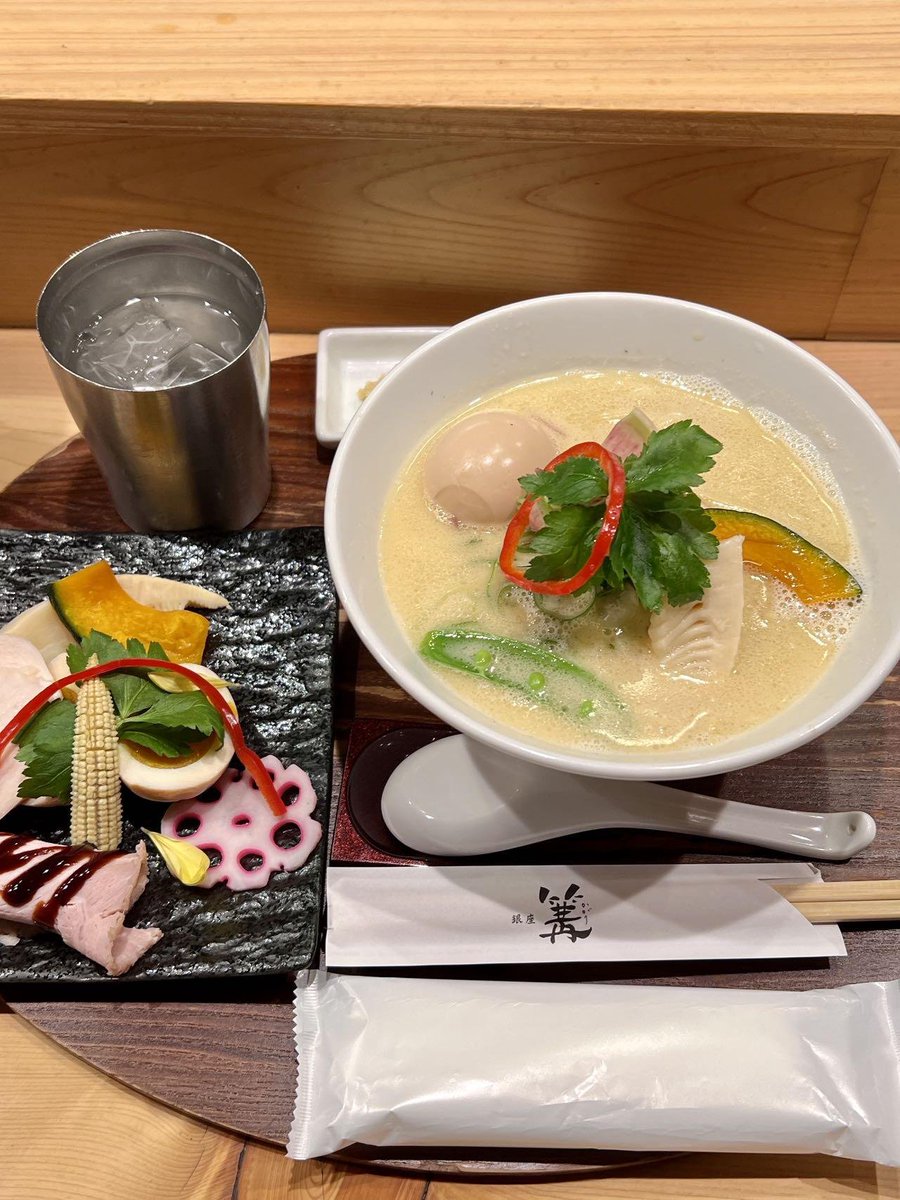 8888_Anne's tweet photo. ゆっくり美味しいものを食べるのは本当に幸せですね😌 https://t.co/alQ9uQELaV