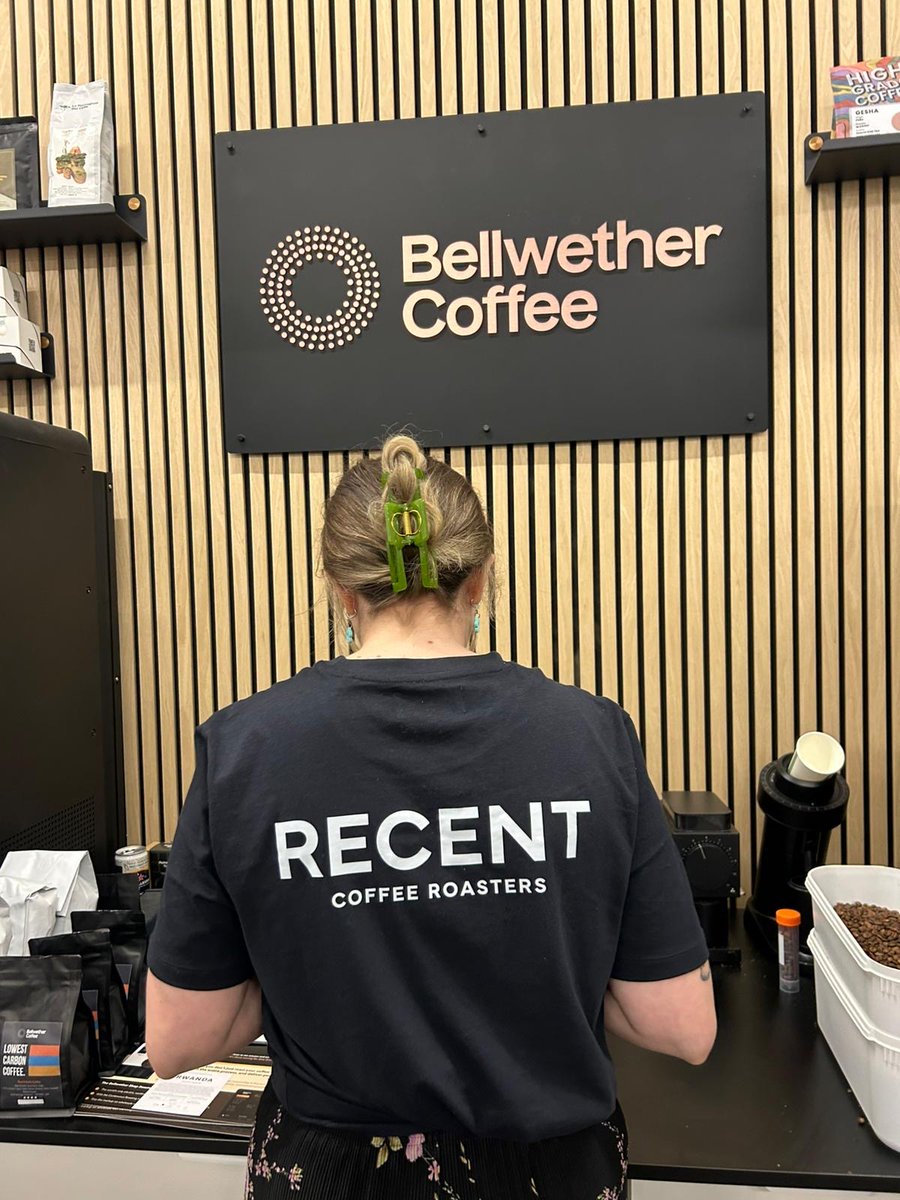 Recent_Coffee's tweet photo. A few more pics from a great weekend at London Coffee Festival ☕️☕️

Also a look at some of our new branding🤩🙌
.
.
.
#londoncoffeefestival #recent #recentcoffeeroasters #roasters #freshbrew #recentbeans #londoncoffee #bellwether #bellwetherbrewing https://t.co/tzu06p3Mxy