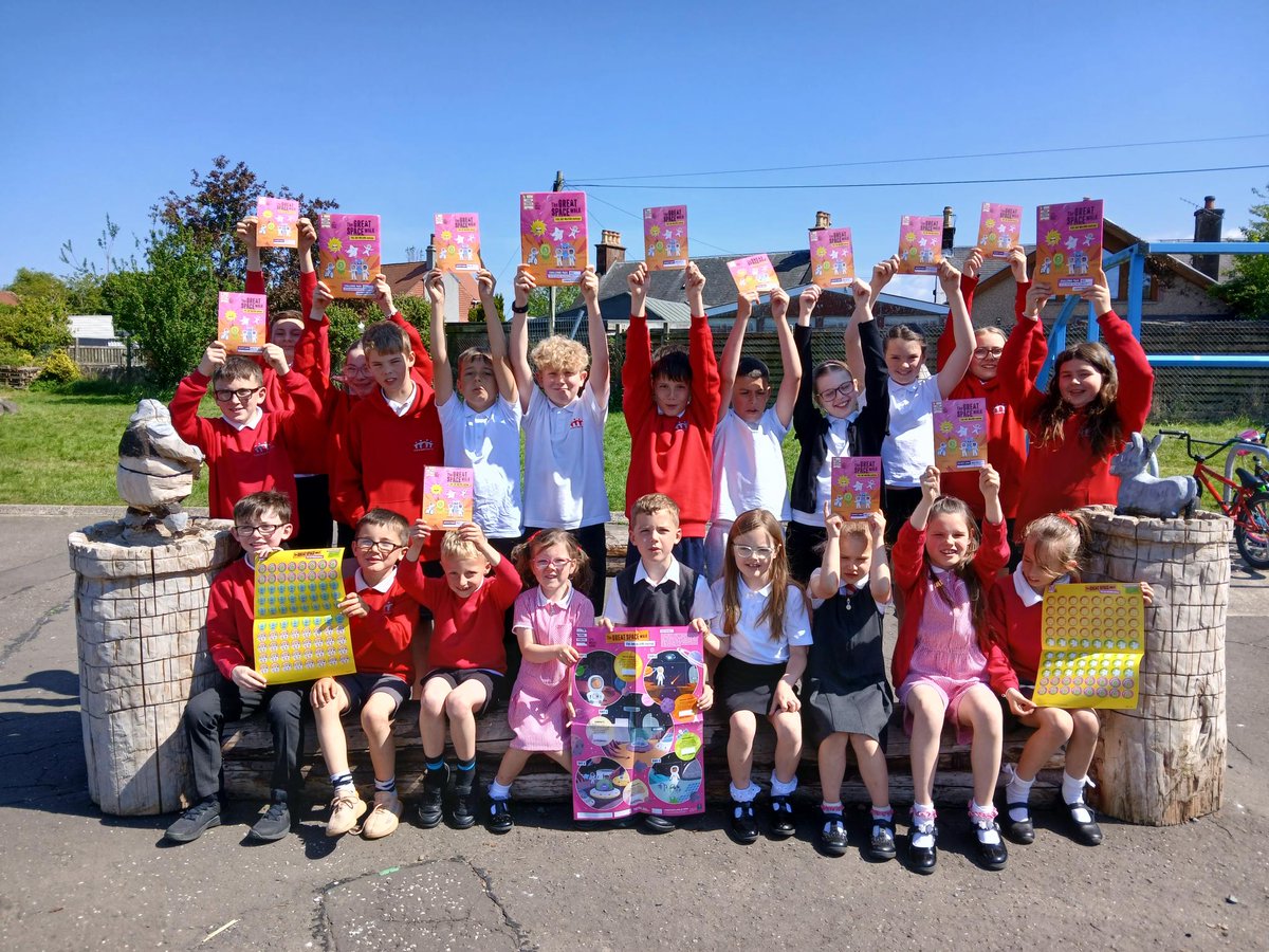 The pupils at Dalrymple Primary School  were so excited about using their #WalkToSchoolWeek packs, they could be heard in outer space! 🚀🪐✨#TheGreatSpaceWalk