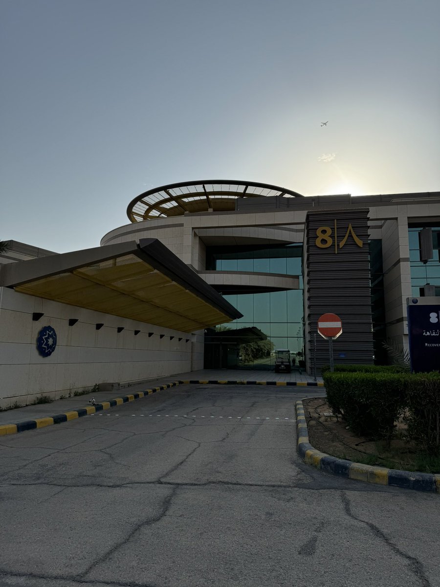 قضيت قرابة شهرين في وحدة تأهيل إصابات الدماغ (TBI)، وكانت من أمتع محطات سنة الامتياز 🧠

ممتن لجميع أخصائيين B8L3 على ما تعلمته منهم، وأتمنى لهم دوام التوفيق والتميّز 🌟