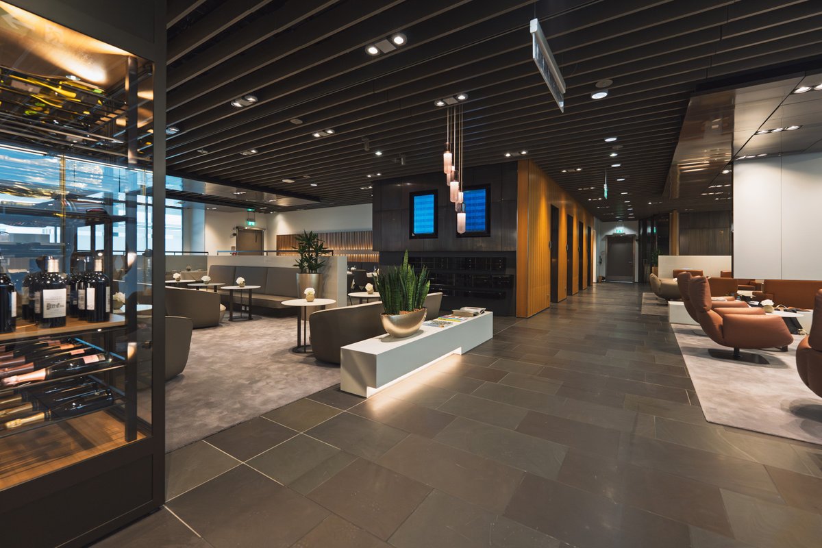 AirportSupplier's tweet image. Lufthansa opens First Class Lounge at Munich Airport airport-suppliers.com/airport_press_… @MUC_Airport @lufthansa #MunichAirport #FirstClassLounge #AirportLounge