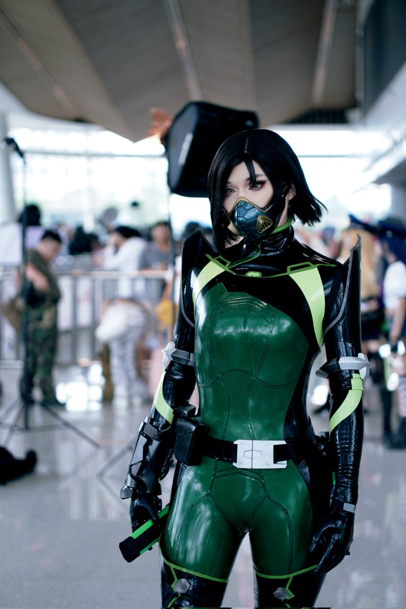 sama88862001's tweet photo. Latex viper suit ver.3 https://t.co/98iup0eFQl