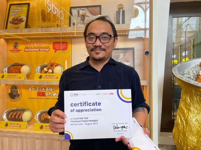 Cuma mau bilang, pernah dapet sertifikat dari Cha Time dan dikasi voucher banyak banget di tahun 2023.

Karena kebanyakan mesen Es Teh Tawar. Soalnya emang teh tanpa gula dari Cha Time enak.