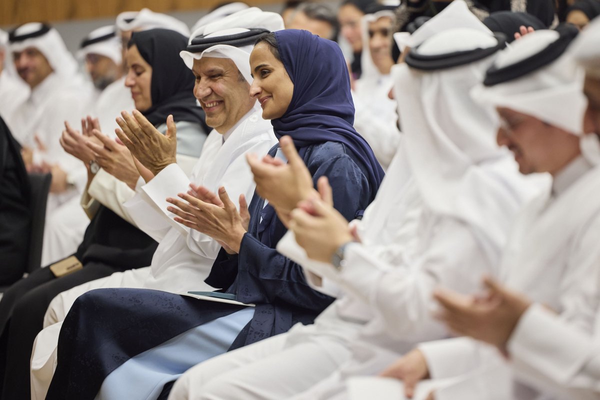 mozabintnasser's tweet photo. أبارك للسيد يوسف النعمة تعيينه رئيساً تنفيذياً لمؤسسة قطر وأتمنى له التوفيق في عمله. كما أهنّئ الشيخة هند على ما برعت فيه من موقعها بل فاق عطاؤها توقعاتنا، وأتمنى لها دوام التميز مستقبلاً في أداء المهام الإضافية المسندة إليها بوصفها نائب رئيس مجلس إدارة المؤسسة. https://t.co/oYwFIpVpKu