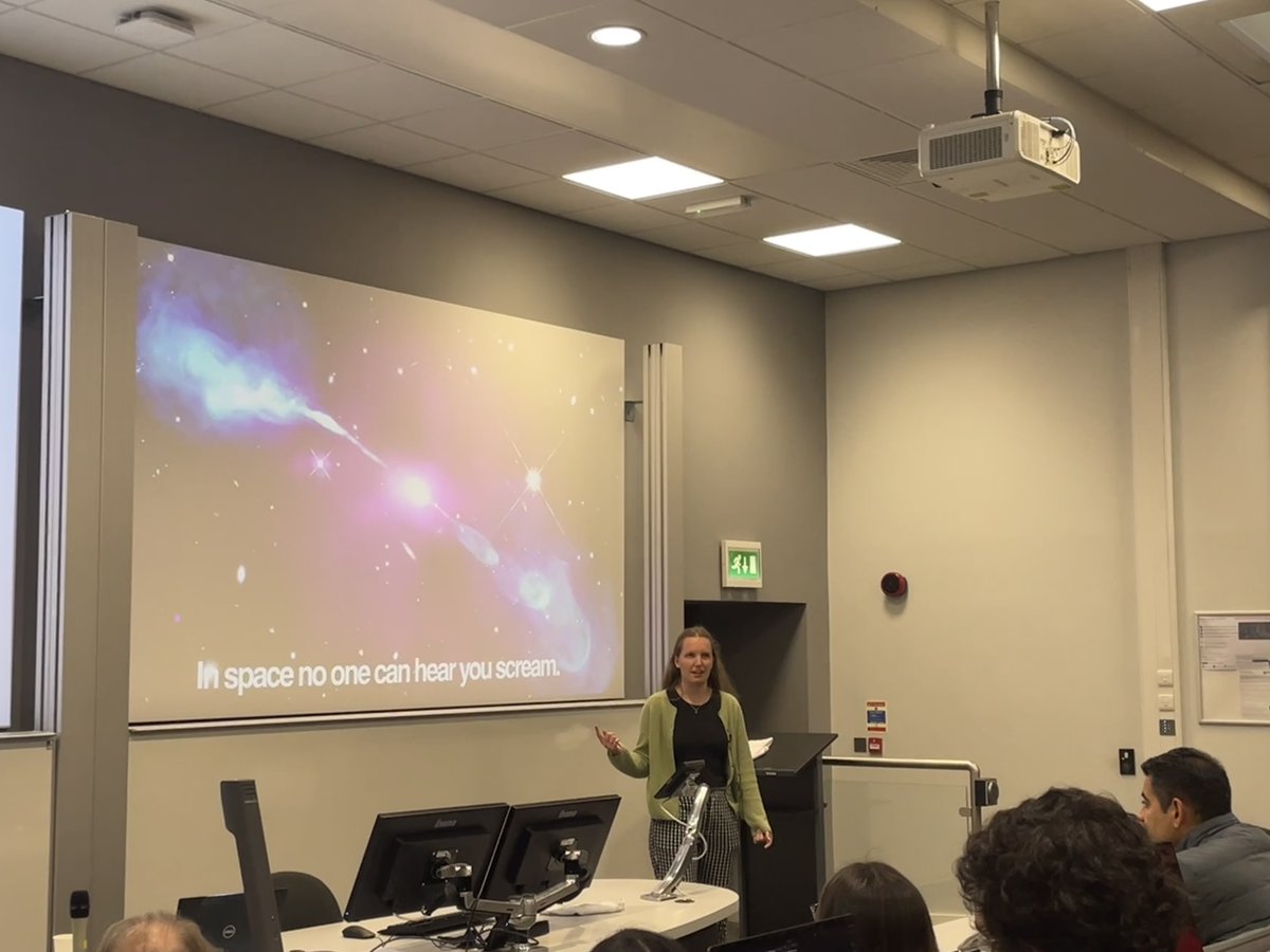 AstroObsNCL's tweet image. Great watching the 3 Minute Thesis @UniofNewcastle final, featuring 3 of our brilliant astro PhD students! ✨
@Rosedshepherd @Cosmoletti Julie Thomas
@3MT_official