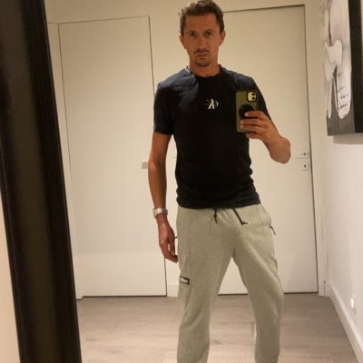 broeski tweet media