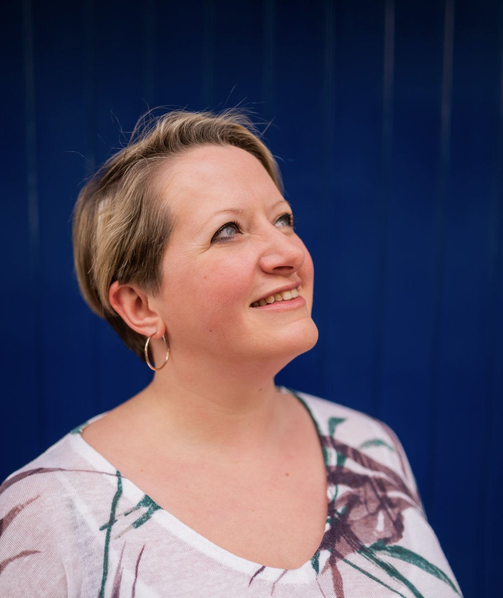 Kingston Choral Society (@kingstonchoir) on Twitter photo We are delighted to be joined by the pianist <a href="/Libby_Burgess/">Libby Burgess</a> in our concert on 28 June 7.30 <a href="/Surbiton_Church/">St Andrew & St Marks</a>. It's a really summery programme: Kerry Andrew's Rhymes and Charms for Fly-Away Things; John Rutter's The Sprig of Thyme; and madrigals. ☀️Tickets: ticketsource.co.uk/kingstonchoral… We are delighted to be joined by the pianist <a href="/Libby_Burgess/">Libby Burgess</a> in our concert on 28 June 7.30 <a href="/Surbiton_Church/">St Andrew & St Marks</a>. It's a really summery programme: Kerry Andrew's Rhymes and Charms for Fly-Away Things; John Rutter's The Sprig of Thyme; and madrigals. ☀️Tickets: ticketsource.co.uk/kingstonchoral…