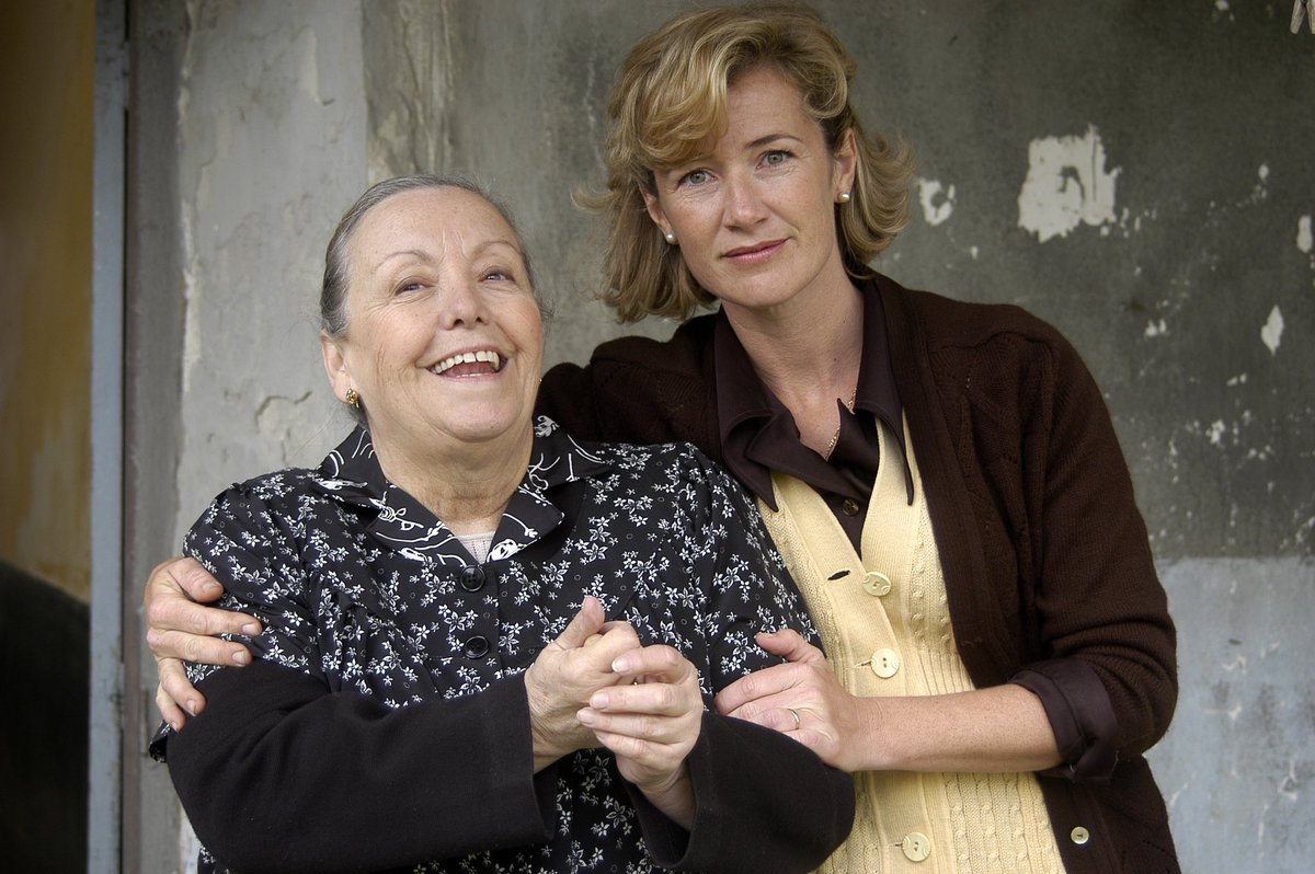 Un día más seguimos con capítulos de Cuéntame en <a href="/SquirrelTVES/">SquirrelTV</a> 

Estas fotos son historia de San Genaro ✨

#CuéntameDeNuevo