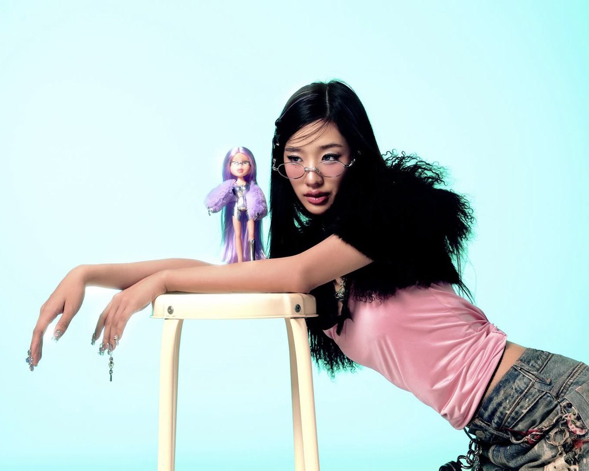 SHE TOOK THE GENTLE MONSTER X BRATZ CAMPAIGN ON ANOTHER LEVEL YUP THAT'S MY GIRL TONTAWAN TANTIVEJAKUL !