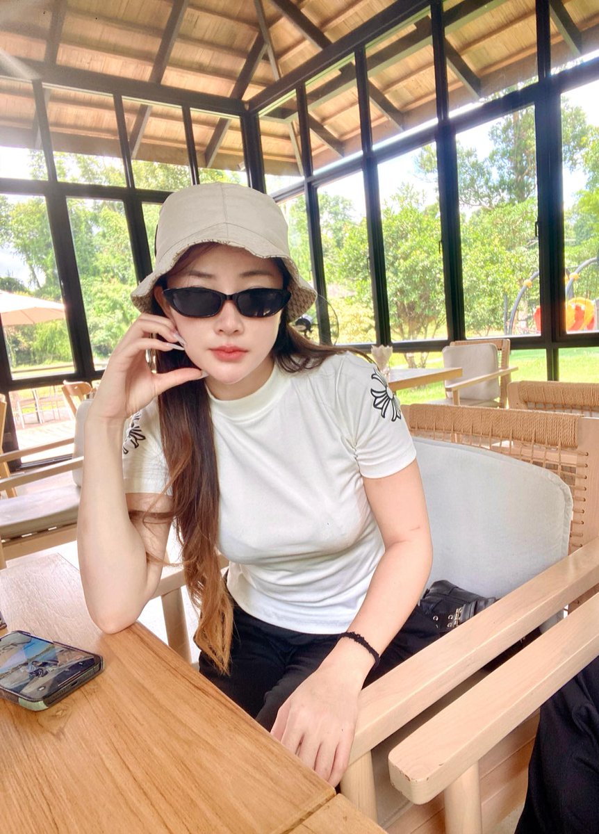 ชื่อครีมค่ะ 🧁 tweet media