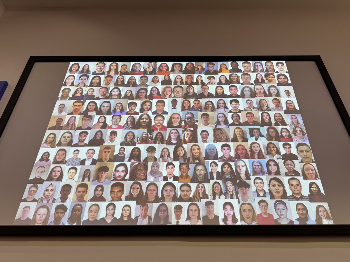 DrSarahAllstaff's tweet photo. That’s a wrap 💃🏼🎉🍾

@UoDMedicine Final Year Medics

#DoneDee #MBChB #andrelax #classof2025 https://t.co/1QemPNfEZE