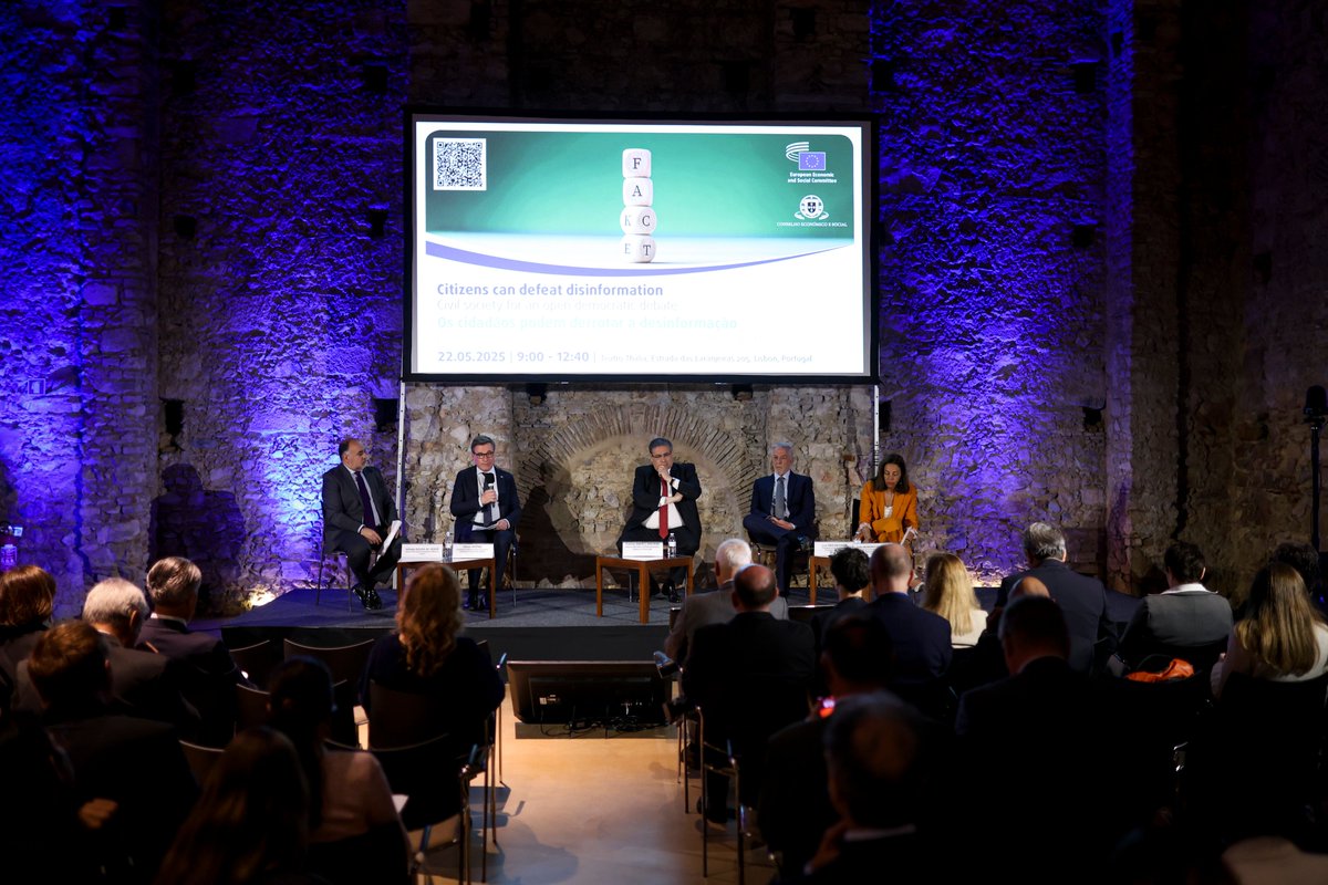 EESC_President's tweet photo. Honoured to open today’s “Citizens can defeat Disinformation” conference in Lisbon, co-organised by the @EU_EESC &amp; the 🇵🇹 Conselho Económico e Social.

Disinformation spreads quickly, but when citizens, civil society &amp; institutions join forces, democracy strikes back stronger. https://t.co/avnByRGkW1