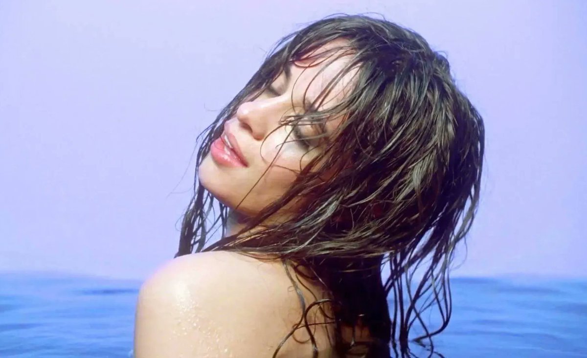 PopCrave's tweet photo. “Never Be The Same” by Camila Cabello has reached 1 BILLION streams on Spotify.

It’s her 4th song to achieve this. https://t.co/Eu70QQz6c9
