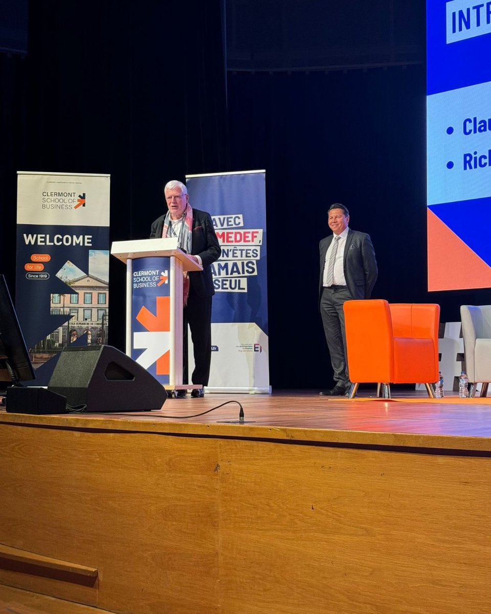Le 19 mai dernier, nous avons accueilli sur le campus, les adhérents du MEDEF Puy-de-Dôme pour une soirée dédiée à la transmission des savoirs intergénérationnels en entreprise. 🙌🏼 Merci aux intervenants ainsi qu'à tous les participants.