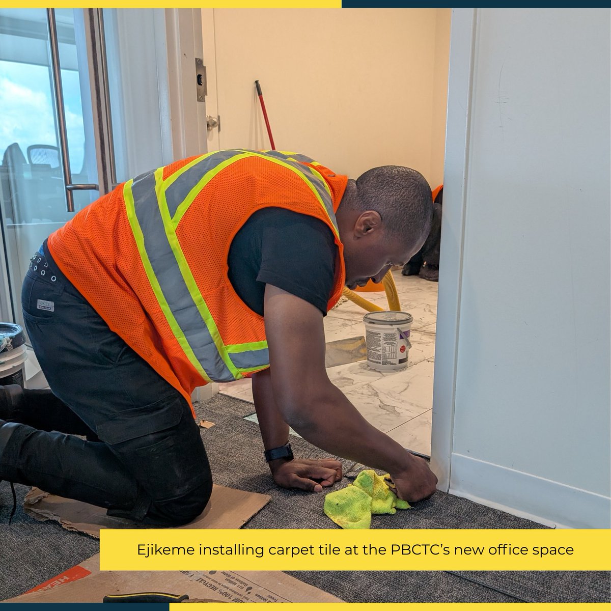 Contracting with purpose 💪🏽🛠️

We’re proud to be back working with the Provincial Building and Construction Trades Council of Ontario.

Our team is renovating their new office space with fresh carpet tile in common areas, new floor tiling, and a sleek kitchen backsplash.