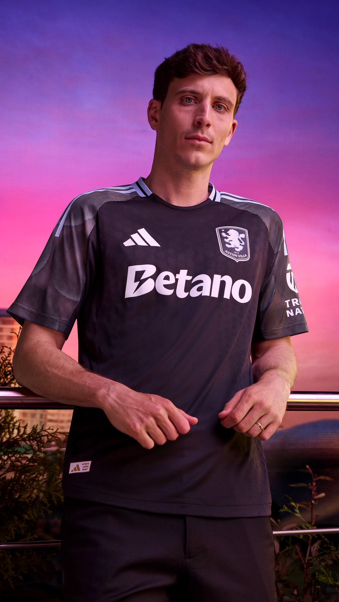 New threads 
New kit day 🖤
Up the Villa 🦁
<a href="/adidasfootball/">adidas Football</a> 
#cratedwithadidas