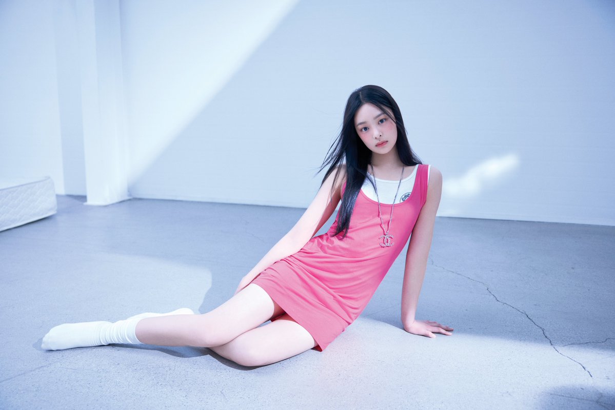 Gri5D-HboAIbbgS?format=jpg&name=medium