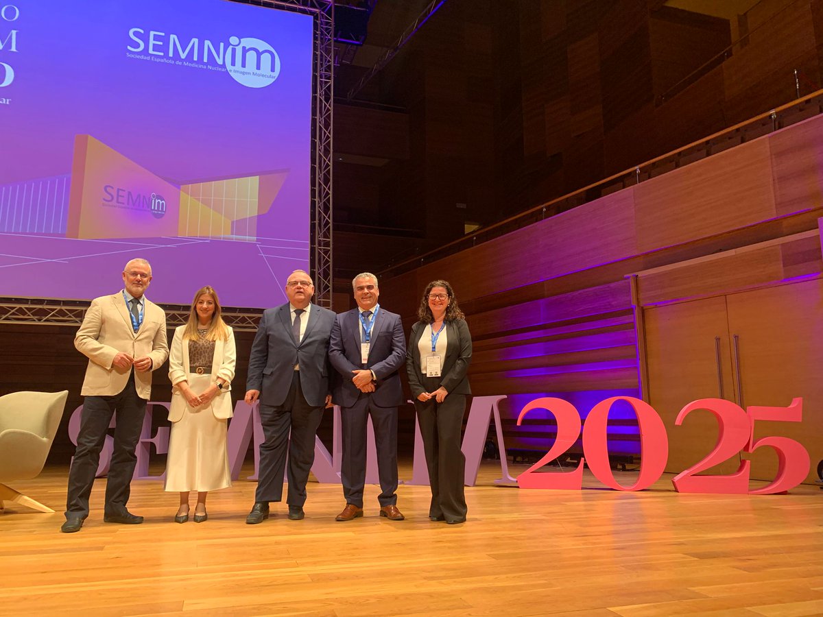 Presentes:
🔹​ Dr Alejandro Vázquez, del <a href="/jcyl/">Junta de Castilla y León</a>
🔹​ <a href="/carolinadbp/">Carolina del Bosque</a> concejala delegada del <a href="/AyuntamientoVLL/">Ayto. de Valladolid</a>
🔹​ Dr <a href="/dbecerra/">Diego Becerra García</a>, presidente SEMNIM
🔹​ Dra <a href="/ValleCamacho/">Valle Camacho</a>, presidenta comité científico del congreso SEMNIM
🔹​ Dr Ricardo ruano, presidente del comité local del congreso