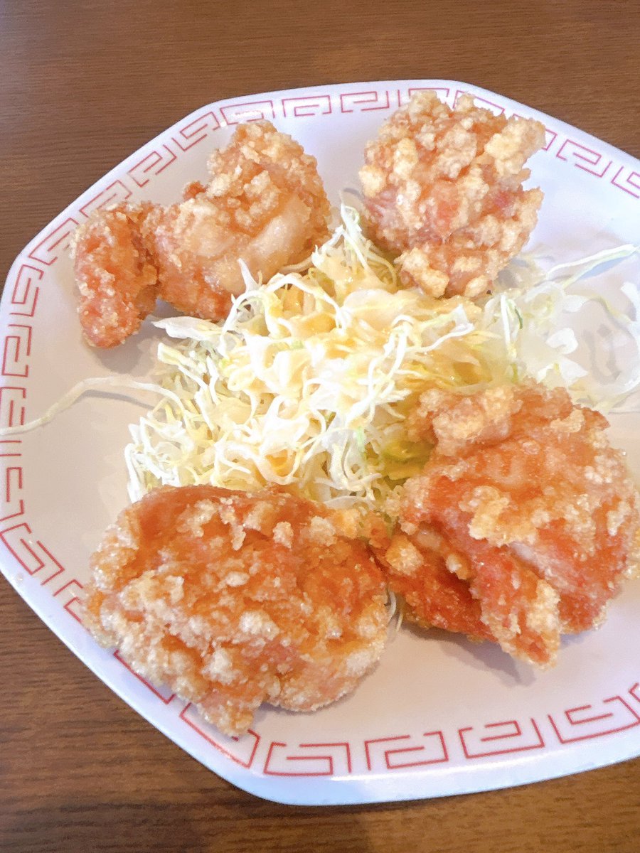 スマホ忘れて出勤して昼休みの暇つぶしどうしようか困っていたら旦那氏届けてくれた😀神旦那すぎる🥹ついでだからランチ食べようってなって近くの来来亭でランチした😋🍜