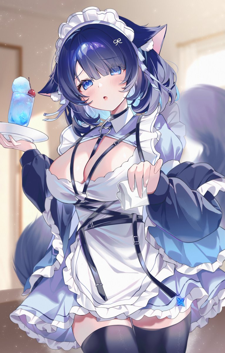 Duchi0356's tweet image. 「も〜う、ご主人さま、またこんなに食べ散らかして……。クリームまでズボンにつけちゃって、ほんとにもう〜。」