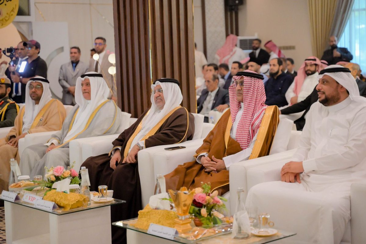 برعاية سعادة السفير 
 #فيصل_عبدالله_العامودي أقامت أكاديمية الحرمين الشريفين في جاكرتا حفل تخرج طلاب وطالبات الأكاديمية للعام الدراسي 1446هـ  2025م . حضر الحفل سفراء دول مجلس التعاون لدول الخليج العربية المعتمدين في جمهورية اندونيسيا.