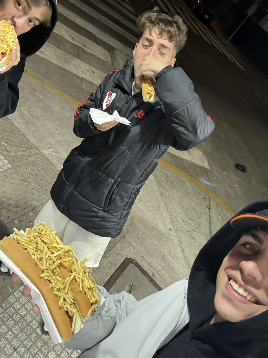 mernuel_'s tweet image. 