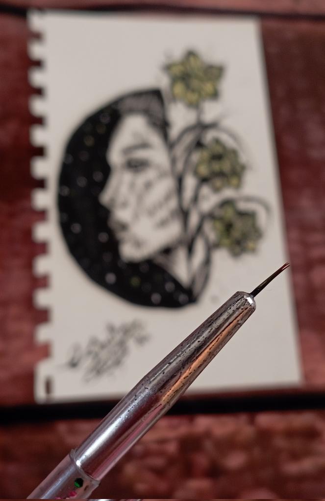 BahShatha10203's tweet photo. Things last when you take care of them ....⏳🤍✨
#_Shathabah_Art...🎨🖌️
#_New_Sketch...✨
#_Oil_Colors..✨ https://t.co/o1Q9G3O0jN