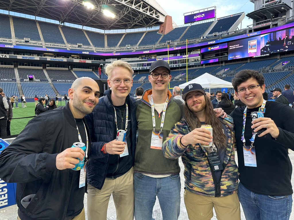 📦🛠👷🏻‍♂️Sean Larkin tweet media