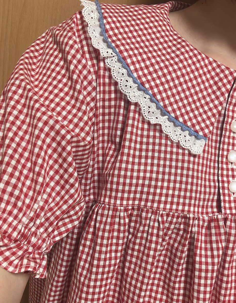 🎀赤チェックのワンピース🎀
来週から販売開始する予定です💭