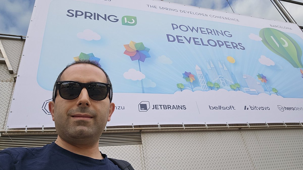 zarinfam's tweet image. Good morning #springio25