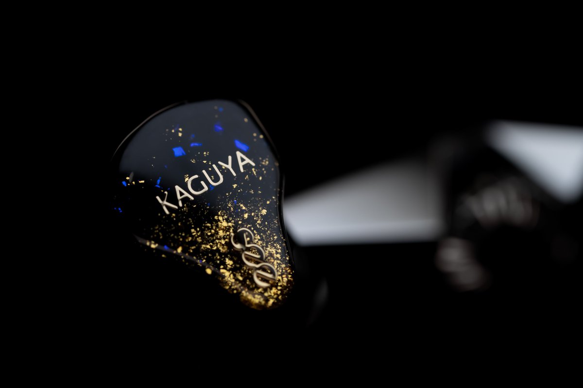 \🎊🎊【SeeAudio KAGUYA II】🎊🎊/

☄️6ウェイ構成は、構造精度・ドライバー統合・位相制御すべてに高度な要求を突きつけます。
▪️自然な帯域接続、分断感のない再生
▪️高精度な位相整合による時間軸の安定性
▪️統一された音色で全体のトーンを維持