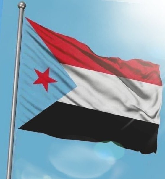 #الوحدة_اليمنية_عزتنا_قوتنا
#الذكرى_31_لفك_الارتباط 

يُحاربونك لأنَّهم يهابونك..
لأنَّك لم تكن بوقاَ لمشاريعهم..
ولا قلماً لمواضيعهم..
ولا رقماً في قطيعهم..
ولا ملعباً لألاعيبهم..
هذا كُلُّ مافي الأمر..
فـ عليك أن لا تشعر بالمُرِّ..
يكفي أن تبقى نقيَّاً بعيداً عن الشرِ