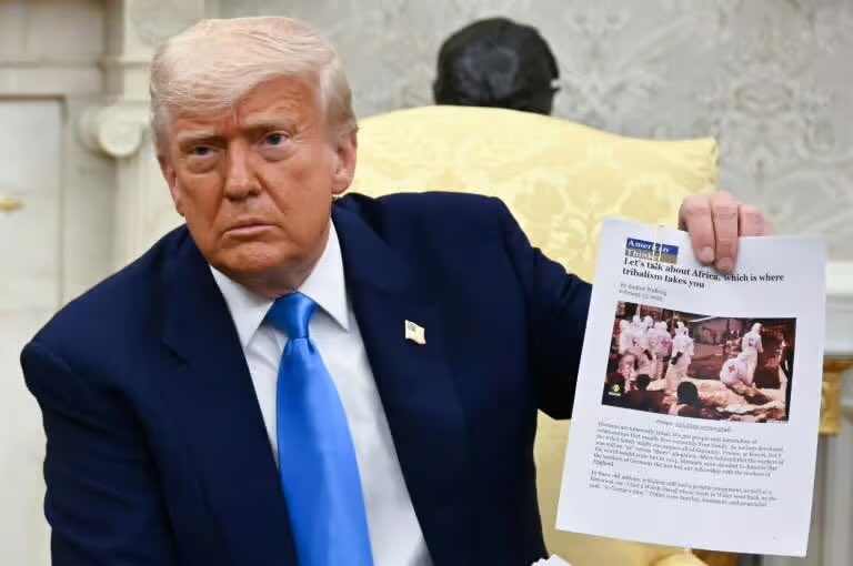 Bianca van Wyk (@biancavanwyk16) on Twitter photo Speaking about being BRIEFED BETTER β¦ President Trump should fire who ever briefed him for his meeting with South Africaβs delegation. 
The photo he is holding up in the meeting with South Africa and insisting βThese are all people that recently got killedβ  was actually a Speaking about being BRIEFED BETTER β¦ President Trump should fire who ever briefed him for his meeting with South Africaβs delegation. 
The photo he is holding up in the meeting with South Africa and insisting βThese are all people that recently got killedβ  was actually a