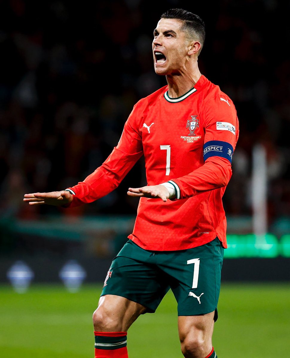 Portugal NT Account:

“𝗔𝗻𝗼𝘁𝗵𝗲𝗿 𝗼𝗻𝗲☝️It's goal number 24 for the Al Nassr captain in the Saudi League! ©️✨”