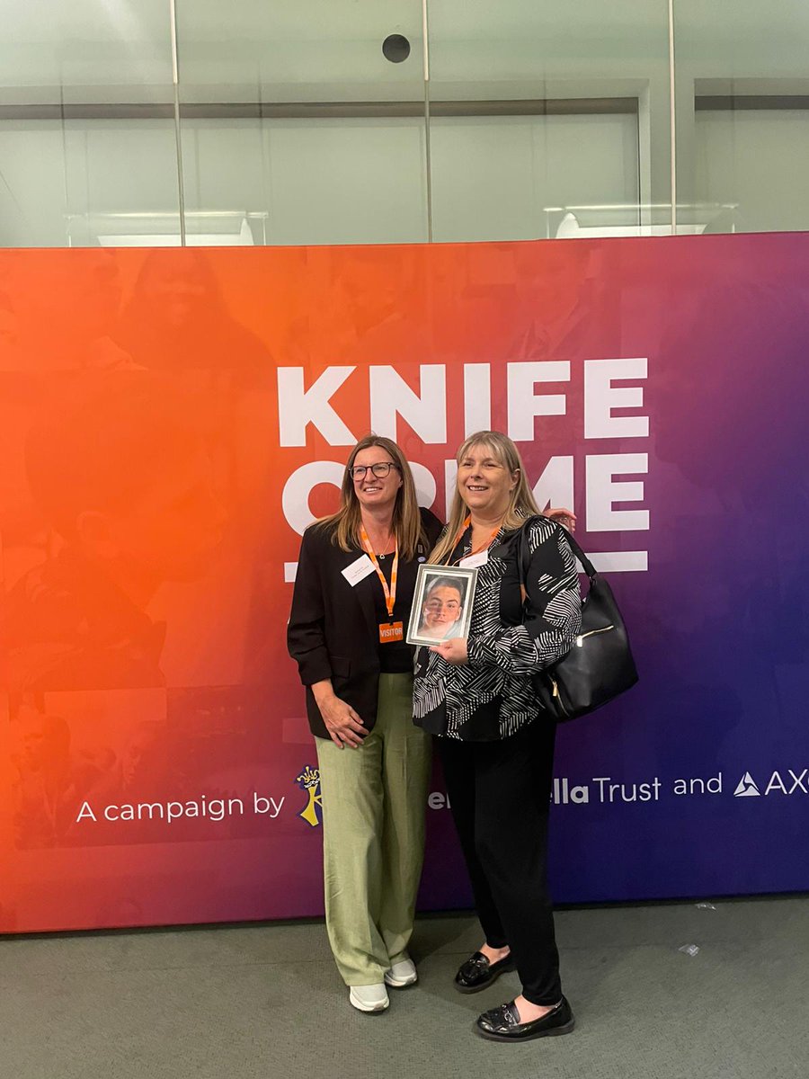 Julie Taylor Bcac The Liam Taylor Legacy Rip Fish (@julieta05742189) on Twitter photo Very proud last night to attend the wonderful <a href="/kinsellatrust/">The Ben Kinsella Trust</a> for knife crime awareness week with so many other wonderful charity's and organisations
So much admiration for the trust amazing work π <a href="/Chappers2013/">Chappers πΎπ πββοΈ</a>
<a href="/Hirst4EssexPFCC/">Roger Hirst - for Essex</a>
<a href="/ECFRS/">Essex Fire Service</a>
<a href="/essex_crime/">Essex Crime & Surrounding Areas.</a>
<a href="/EssexCricket/">Essex Cricket</a>
<a href="/BBCEssex/">BBC Essex</a> Very proud last night to attend the wonderful <a href="/kinsellatrust/">The Ben Kinsella Trust</a> for knife crime awareness week with so many other wonderful charity's and organisations
So much admiration for the trust amazing work π <a href="/Chappers2013/">Chappers πΎπ πββοΈ</a>
<a href="/Hirst4EssexPFCC/">Roger Hirst - for Essex</a>
<a href="/ECFRS/">Essex Fire Service</a>
<a href="/essex_crime/">Essex Crime & Surrounding Areas.</a>
<a href="/EssexCricket/">Essex Cricket</a>
<a href="/BBCEssex/">BBC Essex</a>