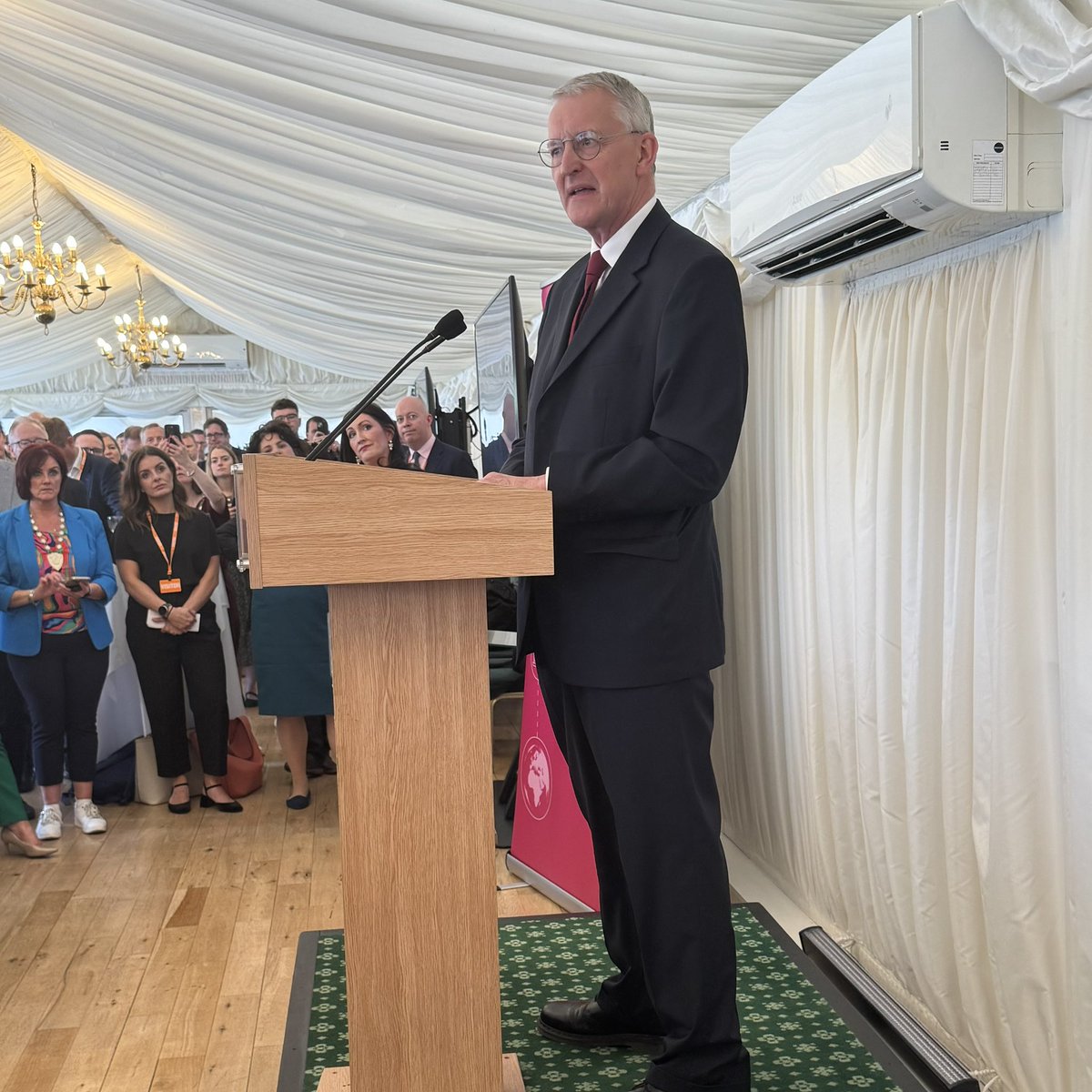 HospUlster's tweet image. “Encouraging to hear the First Minister and deputy First Minister speak at our Trade NI event in Westminster about the importance of partnership working and the pressing need for action on VAT in the hospitality sector.”