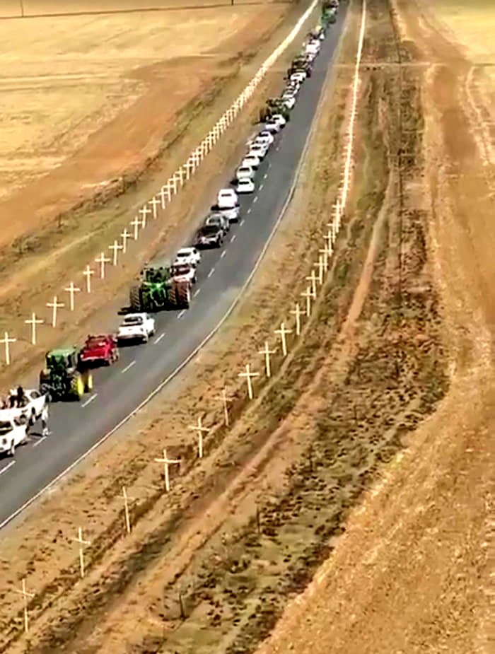 ConCaracal's tweet photo. Yesterday, President Ramaphosa genuinely tried to convince President Trump that he had no knowledge of one of the largest farm murder protests in South Africa's history.

A protest that addressed him directly. https://t.co/O7O8TeBRNK