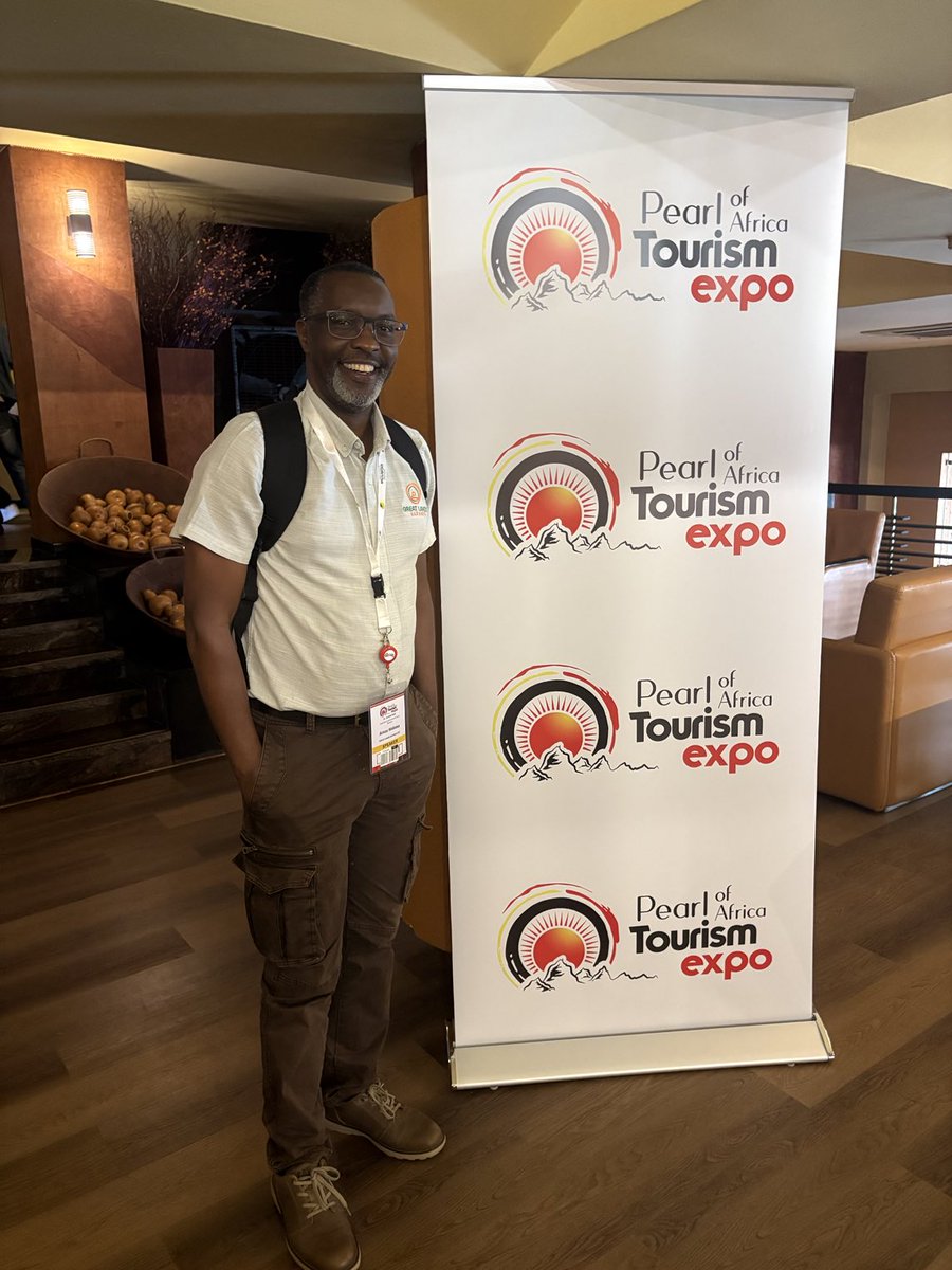 After posting about my packing list, you must be now asking, do you only have one brown trouser? 

Anyways, dressed up for a keynote speech this morning at Munyonyo where pearl of Africa expo is happening