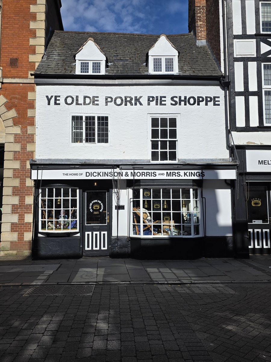 Home for one last goodbye 💔
#Heartbroken #GoodbyeMum