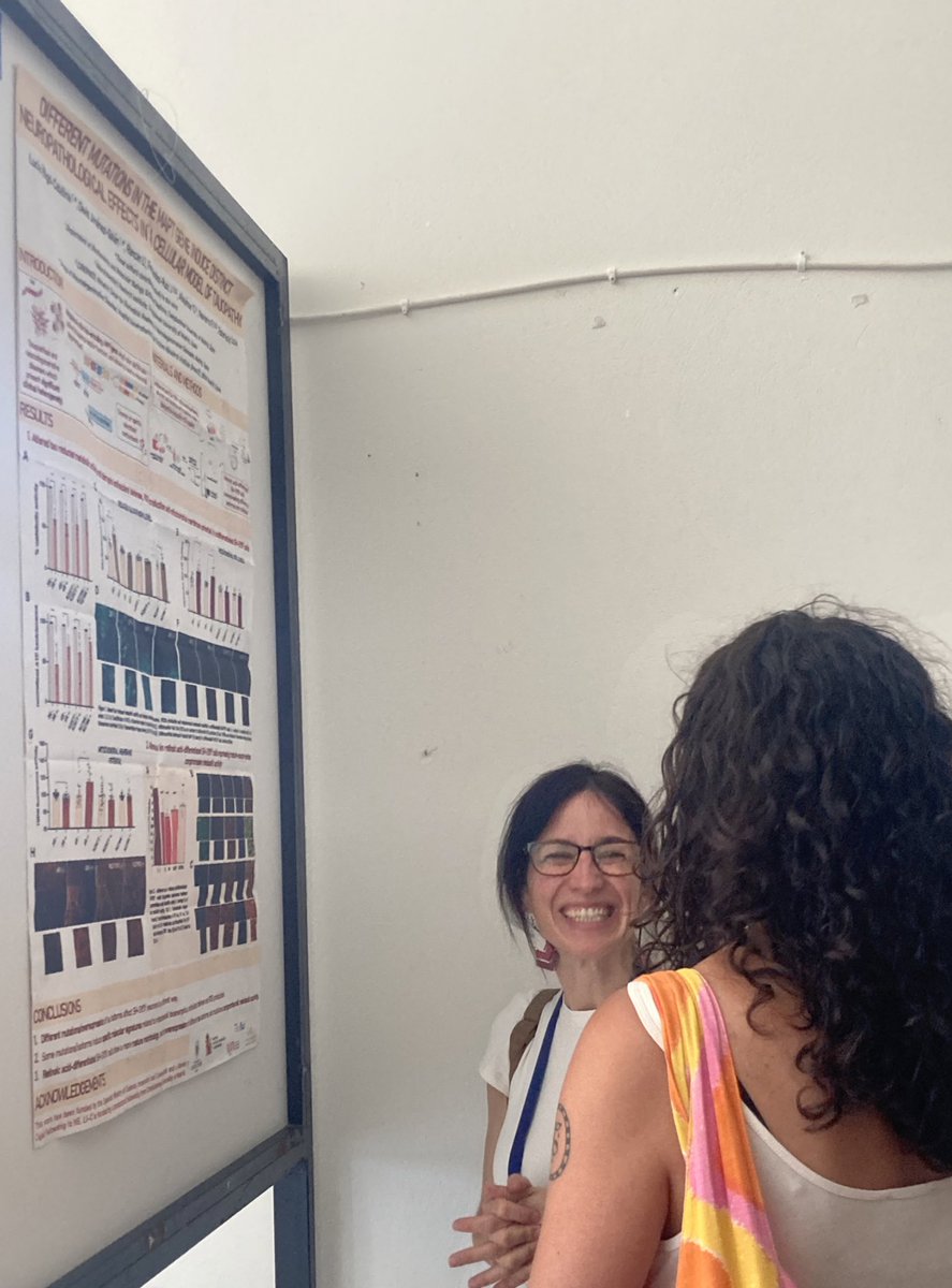 Elisa_Navarro_'s tweet photo. Nice #neuroscience conference in amazing #naxos. First as #MitoGliaLab team! Thanks #esn and #asn for the organization. Looking forward to repeat! https://t.co/PRn9Db6UkJ