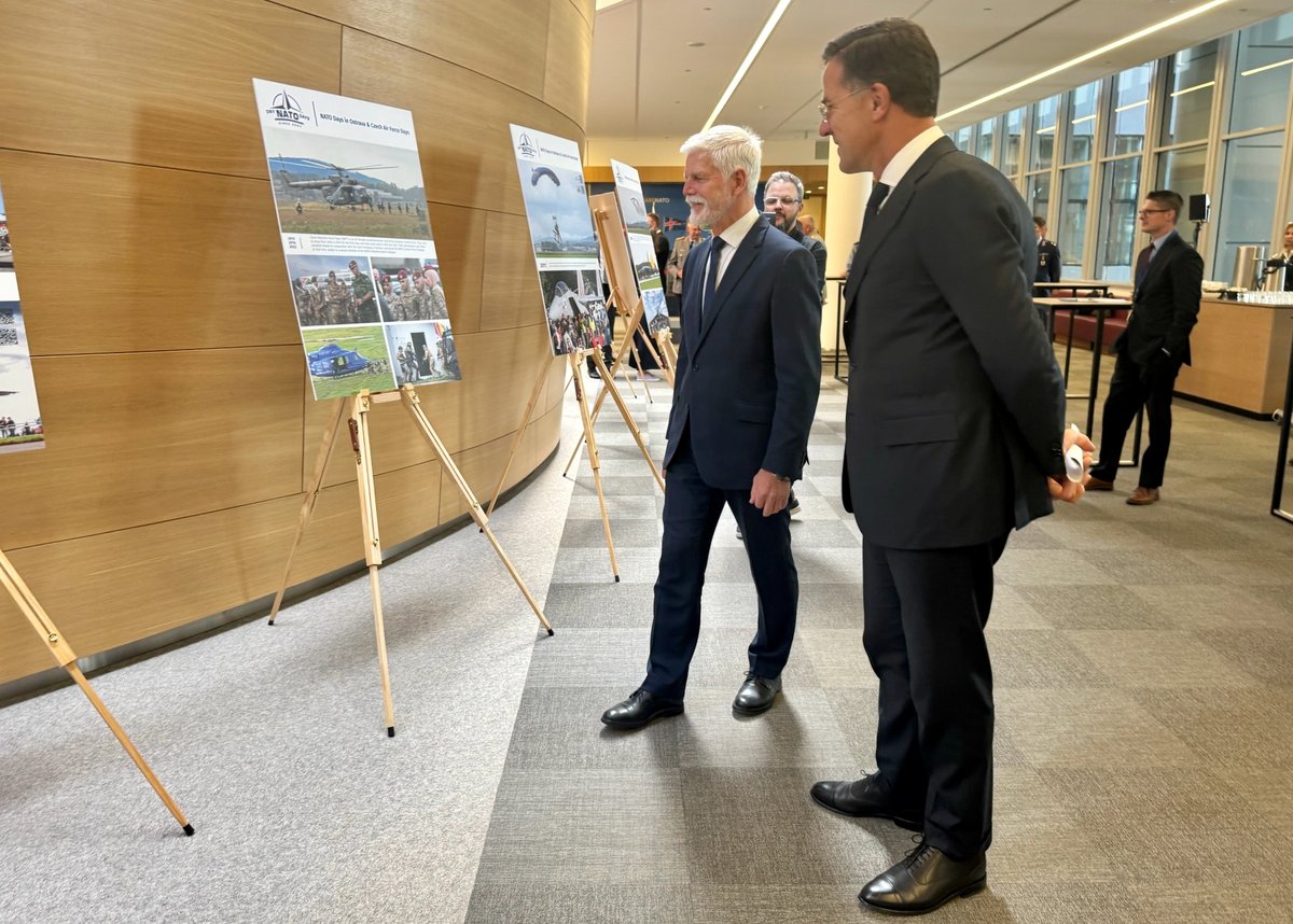 natoaktual.cz (@natoaktual) on Twitter photo Dny NATO v Ostravě slaví čtvrtstoletí. Výstavu v sídle <a href="/NATO/">NATO</a> v Bruselu otevřeli prezident <a href="/prezidentpavel/">Petr Pavel</a> a šéf Aliance Mark Rutte <a href="/SecGenNATO/">Mark Rutte</a>.
▶️natoaktual.cz/zpravy/nato-dn…
#WeAreNATO <a href="/jagello2000/">Jagello 2000</a> <a href="/Czechia_NATO/">Czechia in NATO</a> Dny NATO v Ostravě slaví čtvrtstoletí. Výstavu v sídle <a href="/NATO/">NATO</a> v Bruselu otevřeli prezident <a href="/prezidentpavel/">Petr Pavel</a> a šéf Aliance Mark Rutte <a href="/SecGenNATO/">Mark Rutte</a>.
▶️natoaktual.cz/zpravy/nato-dn…
#WeAreNATO <a href="/jagello2000/">Jagello 2000</a> <a href="/Czechia_NATO/">Czechia in NATO</a>