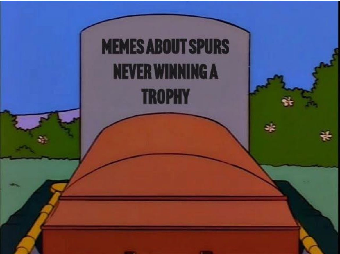 bridagul's tweet photo. R.I.P 🤍💙 #COYS #Spurs https://t.co/orRMAue0LR