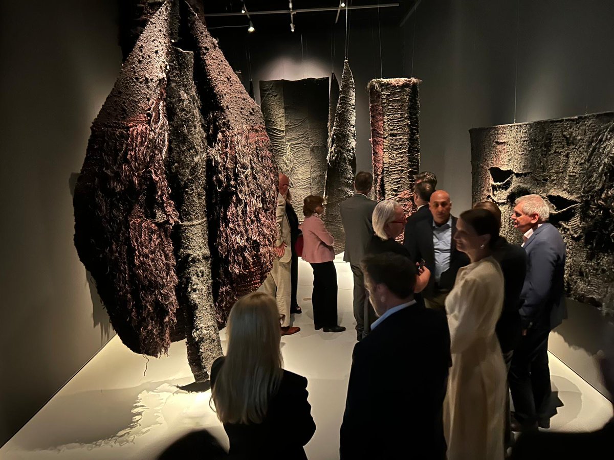 PLinNederland (@plinnederland) on Twitter photo As part of the cultural program of the 🇵🇱PL Presidency of the Council of the 🇪🇺EU in the 🇳🇱NL, at the invitation of the 🇵🇱PL Amb. Margareta Kassangana, 🇪🇺EU MS' ambassadors visited North Brabant to discover the fascinating work of 🇵🇱Magdalena Abakanowicz #Poland25eu #PolishArt As part of the cultural program of the 🇵🇱PL Presidency of the Council of the 🇪🇺EU in the 🇳🇱NL, at the invitation of the 🇵🇱PL Amb. Margareta Kassangana, 🇪🇺EU MS' ambassadors visited North Brabant to discover the fascinating work of 🇵🇱Magdalena Abakanowicz #Poland25eu #PolishArt