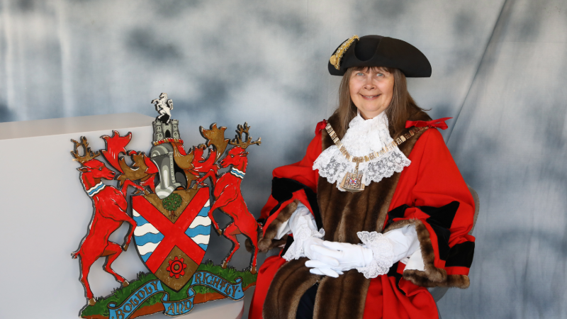LBofBexley's tweet photo. Bexley's new Mayor is Cllr @CMCatterall and her consort is Mr Dave Curtois.

They will fundraise for Age UK Bexley and  Bexley Moorings. Councillor Janice Ward-Wilson has been appointed as her Deputy Mayor.

Read more at: https://t.co/eznuEpjH86 https://t.co/CHVeb241F8
