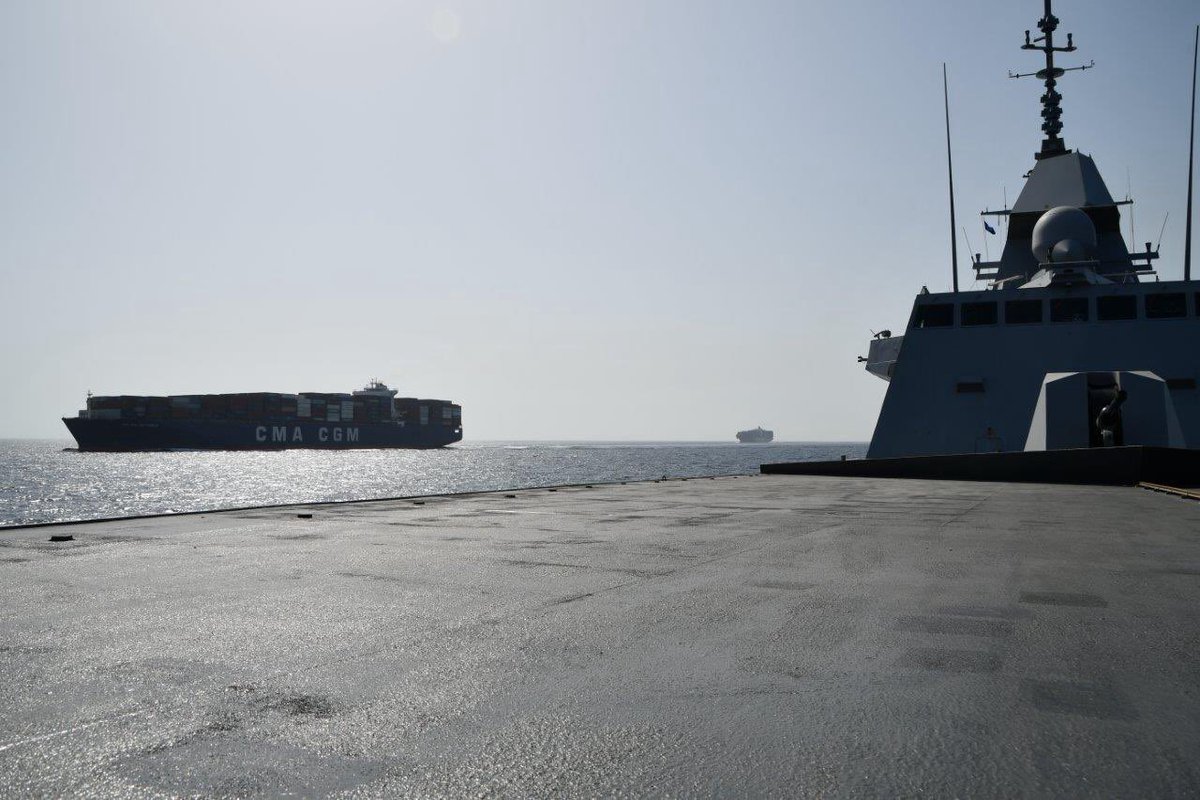 Armée française - Opérations militaires (@etatmajorfr) on Twitter photo 📍Mer Rouge | Contribution à l'opération maritime européenne <a href="/EUNAVFORASPIDES/">EUNAVFOR ASPIDES</a>.
➡️ Soutenir le retour à une navigation sûre et libre de Suez à Ormuz.
➡️ Œuvrer collectivement à la stabilisation durable d’un carrefour maritime essentiel au commerce mondial. 📍Mer Rouge | Contribution à l'opération maritime européenne <a href="/EUNAVFORASPIDES/">EUNAVFOR ASPIDES</a>.
➡️ Soutenir le retour à une navigation sûre et libre de Suez à Ormuz.
➡️ Œuvrer collectivement à la stabilisation durable d’un carrefour maritime essentiel au commerce mondial.
