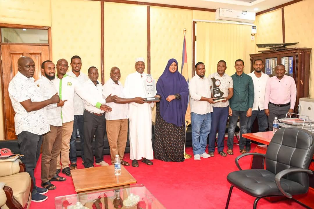 AbdiweliDuale1's tweet image. GARISSA COUNTY BAGS SILVER in the #WorldBankProject, ranking 2nd nationally for its outstanding implementation of the Emergency Locust Response Project (ELRP)

Under the leadership of H.E. GVN @Nathif_J_Adam, Garissa leads in advancing agricultural resilience and food security.