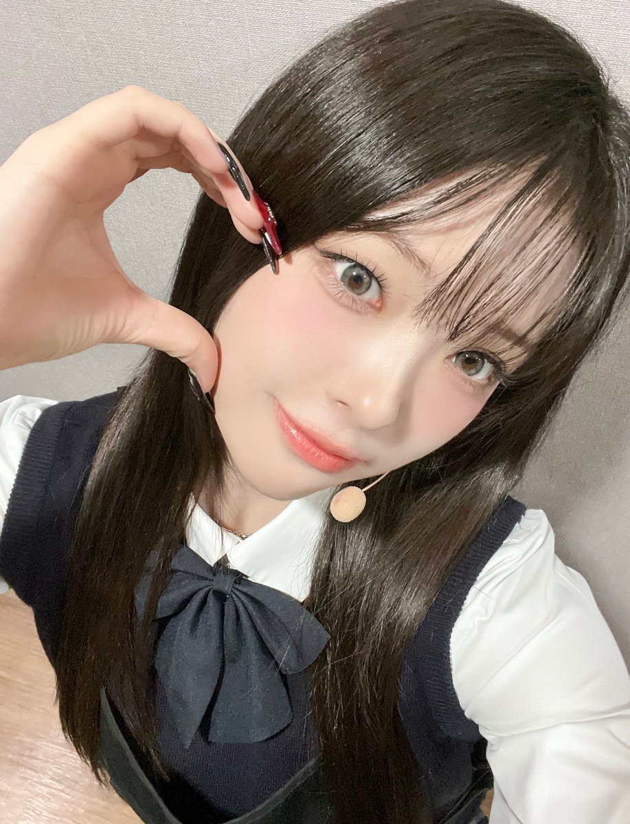 aku yang dulu                       aku yang sekarang